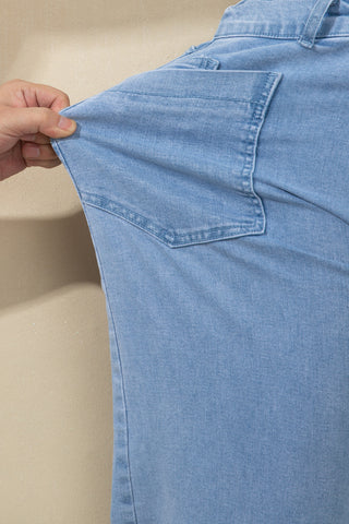 Beau Blue Solid Color Square Patch Pocket Ankle-length Barrel Jeans