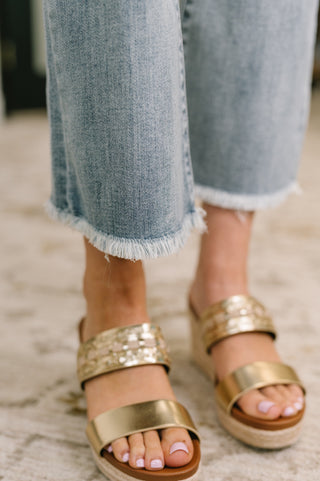 Mckaylee Mid Rise Kick Flare Jeans with Frayed Hem